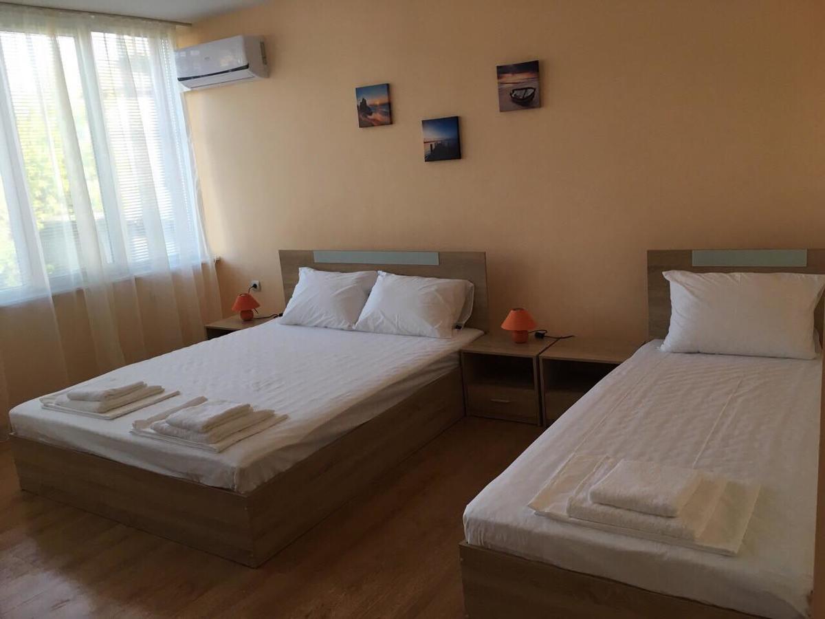 Guest Rooms Soleo Balchik Exterior foto