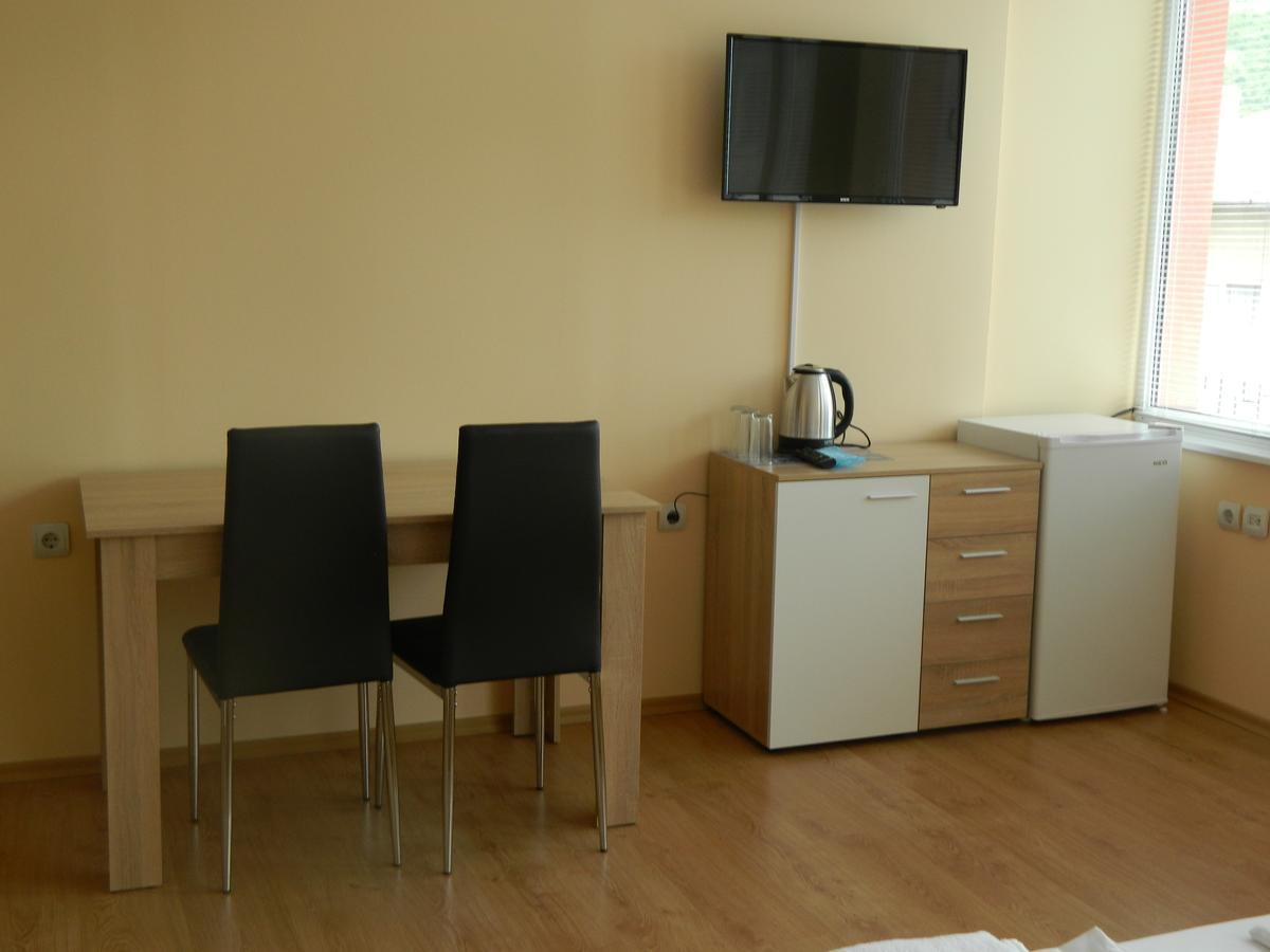 Guest Rooms Soleo Balchik Exterior foto